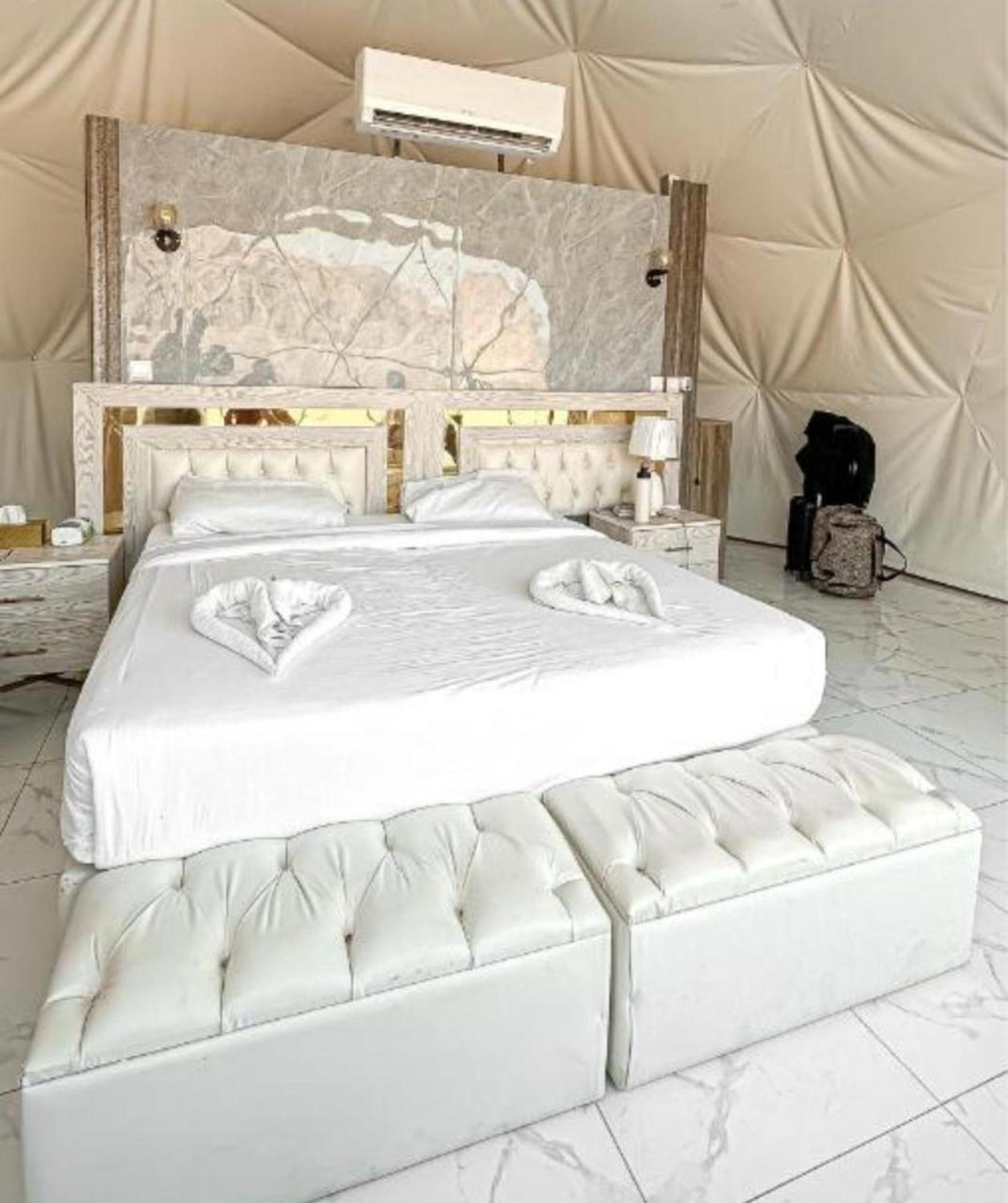 Julia Rum Luxury Camp Wadi Rum Exterior photo